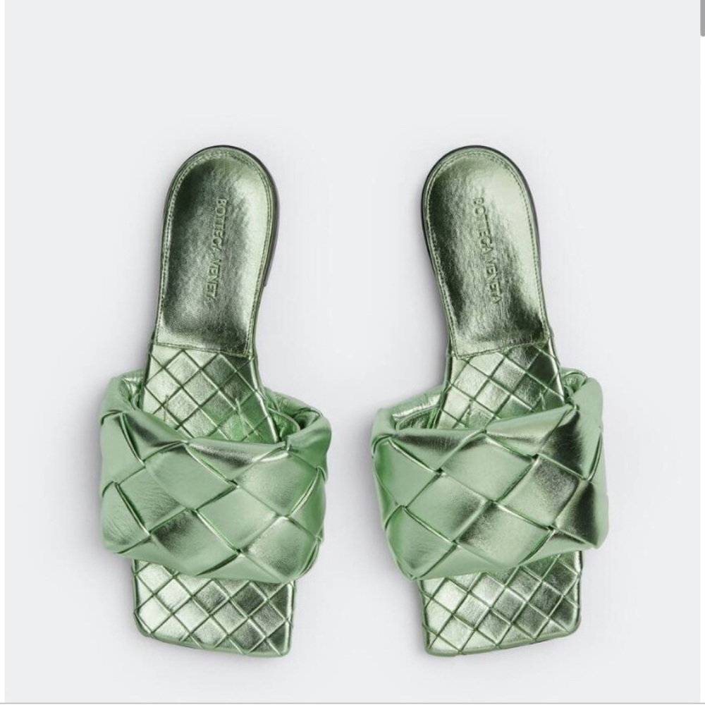 Bottega Venetia Lido green size 8
